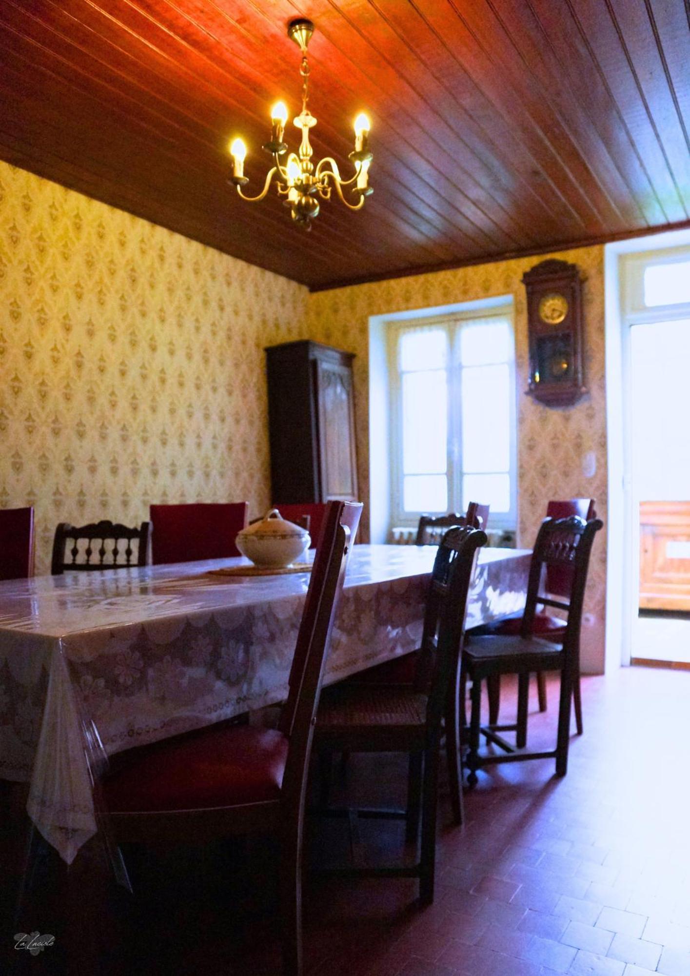 Location De Chambres Bienvenue Chez Meme Treigny Bagian luar foto